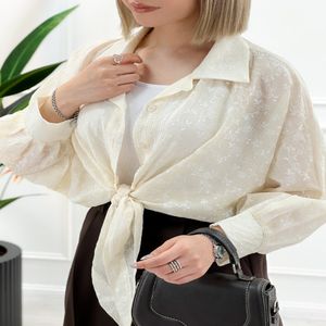 شومیز گره‌ای گل گچی