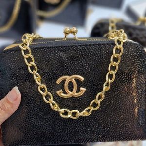 فروش اینترنتی کیف مجلسی تیارا