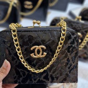 قیمت کیف مجلسی تیارا