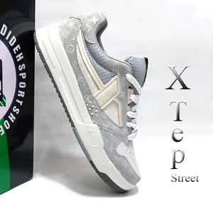 مشخصات کتانی اسپرت جدید ایکس تپ استریت Xtep Street طوسی کرم