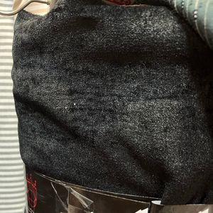 خرید انلاین پارچه شنل مشکی و‌رنگی عرض3متر