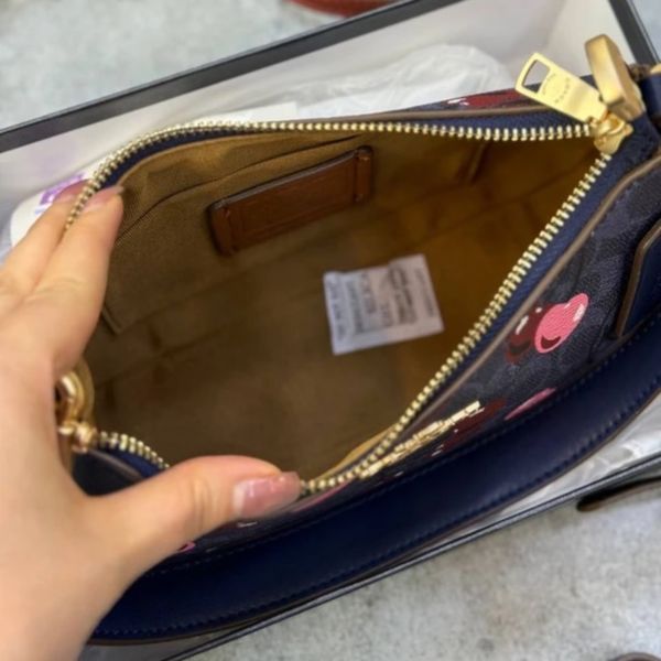 کیف زنانه کوچ