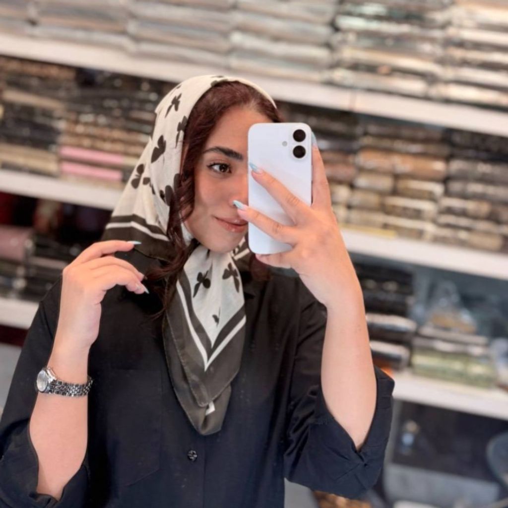 مشخصات مینی اسکارف موکا