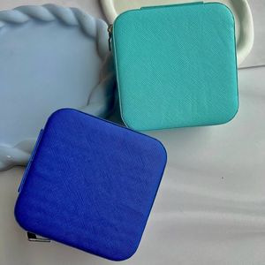 خرید اینترنتی قیمت کیف جواهرات زنانه چرمی شیک و قابل حمل