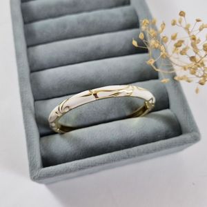 خرید اینترنتی دستبند النگویی میناکاری رنگی زنانه