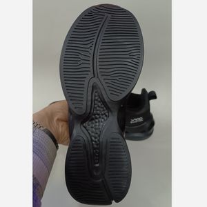 خرید انلاین کتونی مردانه تمام مشکی ویکو کیفیت بالا