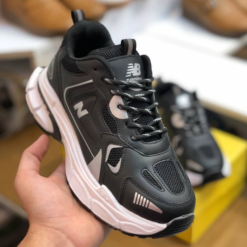 قیمت کفش نیوبالانس لژدار990 زنانه رنگ مشکی سفید