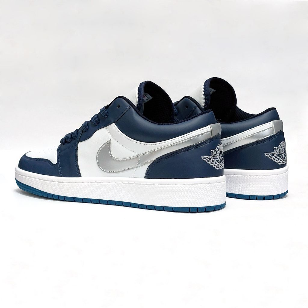 فروش اینترنتی کتانی نایک جردن وان بزرگ پا Nike Jordan one