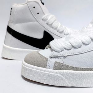 مشخصات کتانی پرطرفدار نایک بلیزر ساقدار Nike Blazer