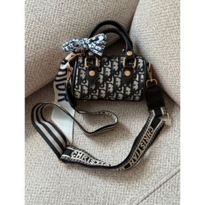 فروش اینترنتی کیف مینی دخترانه صندوقی رودی