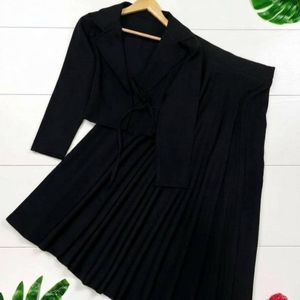 قیمت کت و دامن تابنده