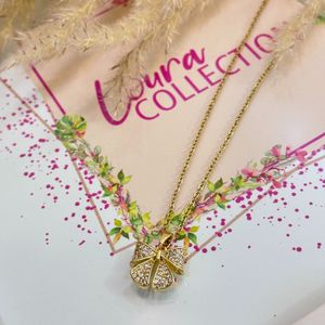 مشخصات گردنبند رنگ ثابت