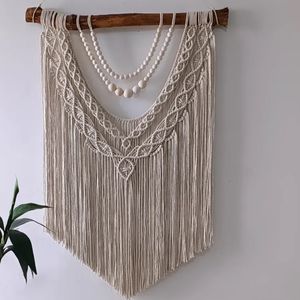 دیواراویز زیبای مکرومه مهره دار