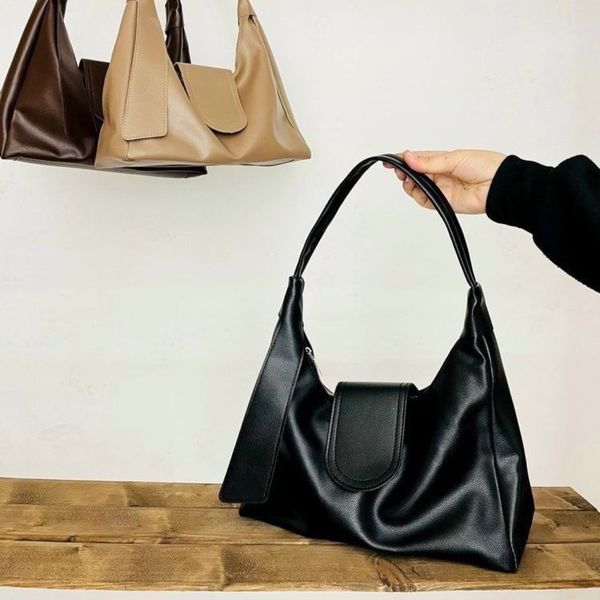 کیف زنانه کرواتی پکه دار