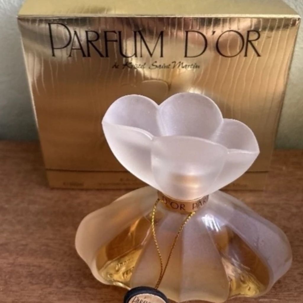 فروش اینترنتی ادکلن پرفیوم دور زنانه حجم 30 میل PARFUM DOR