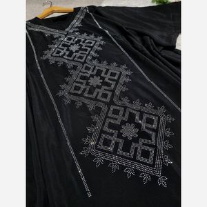 فروش اینترنتی عبا زنانه درجه 1 کرپ الیزه حدیثه