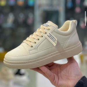کفش کتونی اسپرت ونس مدل زیوس