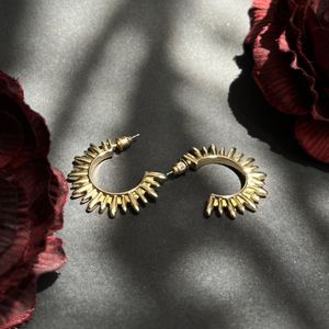 گوشواره خورشیدی طلایی