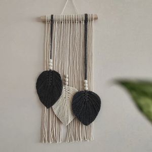 اویز برگ مکرومه ریسه ای رنگی