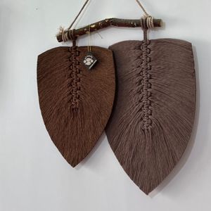 اویز برگ دوتایی مکرومه