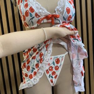 مشخصات کاستوم گیلاسی فانتزی