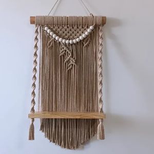 شلف چوبی جوانه مکرومه مدل بابونه