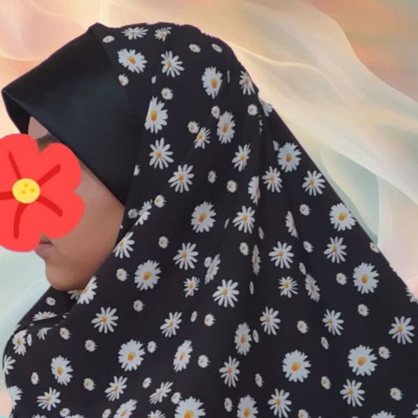 مقنعه دخترانه طرح بابونه