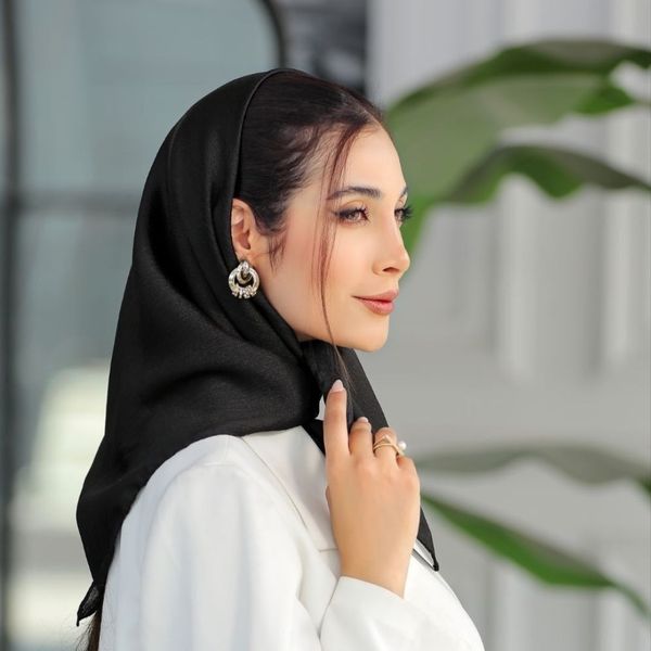 مینی اسکارف مشکی کریستال وارداتی قواره 70