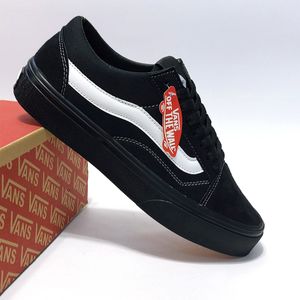 خرید اینترنتی کتانی پرطرفدار ونس اولد اسکول مشکی خط سفید Vans Old Skool