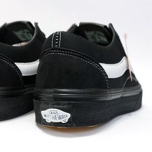 خرید اینترنتی کتانی پرطرفدار ونس اولد اسکول مشکی خط سفید Vans Old Skool