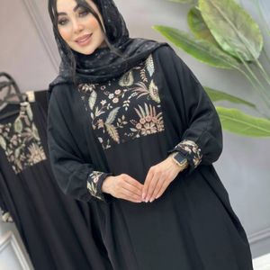 عبا سوزن دوزی  زنانه
