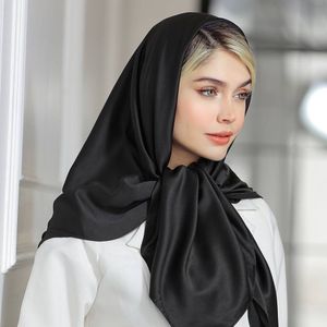 روسری ساتن ابریشم پشت کرپ وارداتی ترک رنگ مشکی قواره 110
