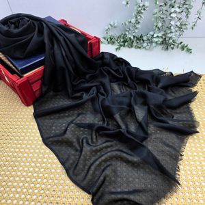شال مشکی سوپر نخ لب ترک قواره 190×80