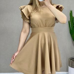 خرید اینترنتی پیراهن مجلسی استین چین دار زنانه