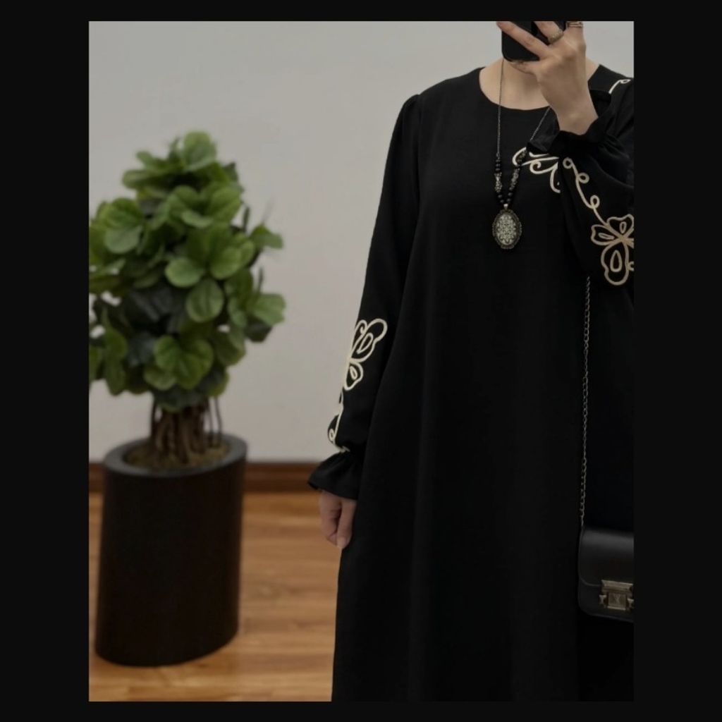 قیمت ارزان عبا گلدوزی رها