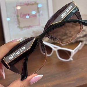 فروش اینترنتی عینک آفتابی سفید