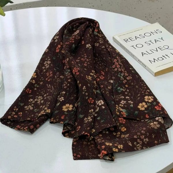 شال نخ برشکا گل ریز