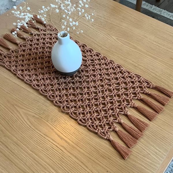 رانر مکرومه بافی‌مدرن طرح گلاره