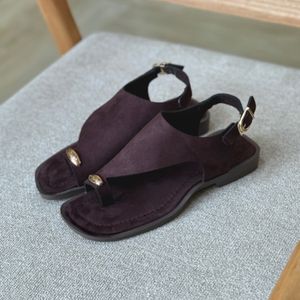 خرید انلاین صندل زنانه طبی مدل بندی