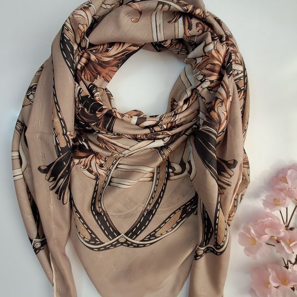 روسری نخی قواره 130 کد P31537