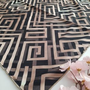 روسری نخی قواره 130 سیمارو کدH309