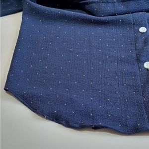 خرید اینترنتی قیمت شومیز زنانه نگین دار سورمه ای فری سایز از 38 تا 44