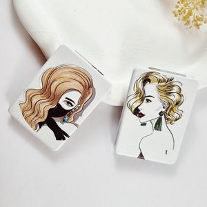 فروش اینترنتی آینه جیبی دوطرفه تاشو مستطیلی قابل حمل در طرح های زیبا برای میکاپ | دلسامه