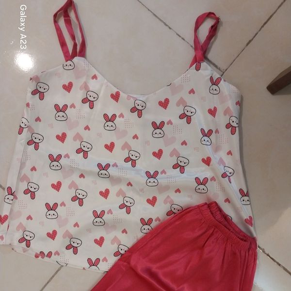 ست تاپ و شلوارک زنانه  تدی ساتن وارداتی