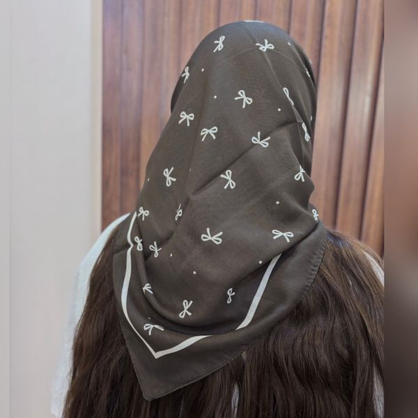 مینی اسکارف موکا طرح‌بندی