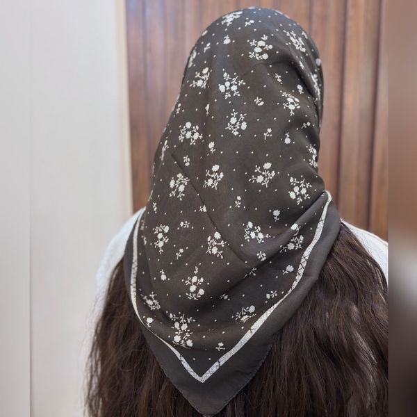 مینی اسکارف موکا طرح‌بندی
