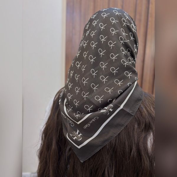 مینی اسکارف موکا طرح‌بندی