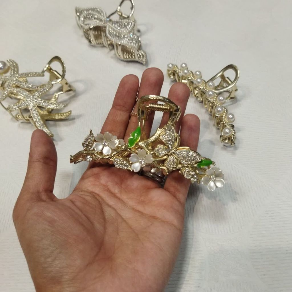 خرید انلاین کلیپس مجلسی طلایی فلزی رنگ ثابت