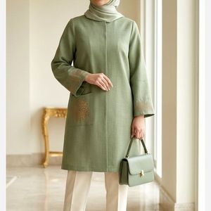 مانتو گلدوزی مدل خورشید شانتون اسلپ سبز