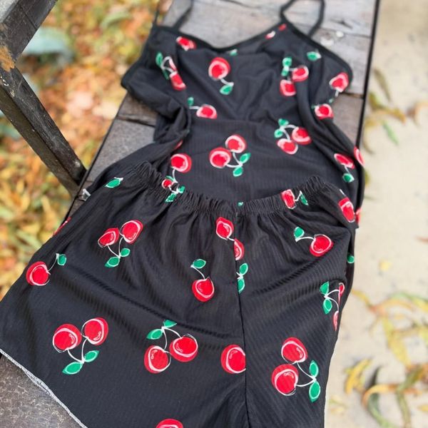 تاپ و شلوارک نخی طرح آلبالو🍒